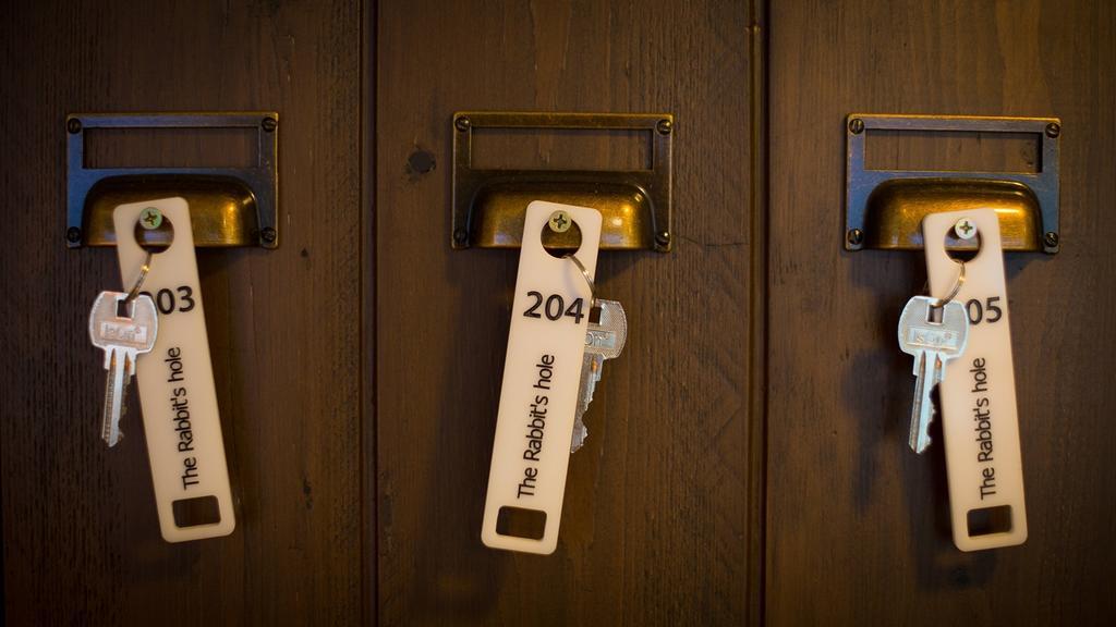 The Rabbit'S Hole Hostel Банкок Екстериор снимка